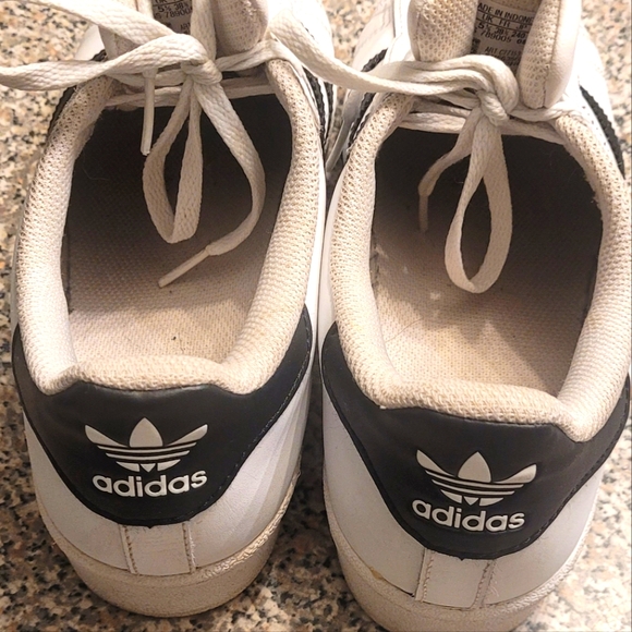 Adidas Superstar Kicks - Picture 3 of 5